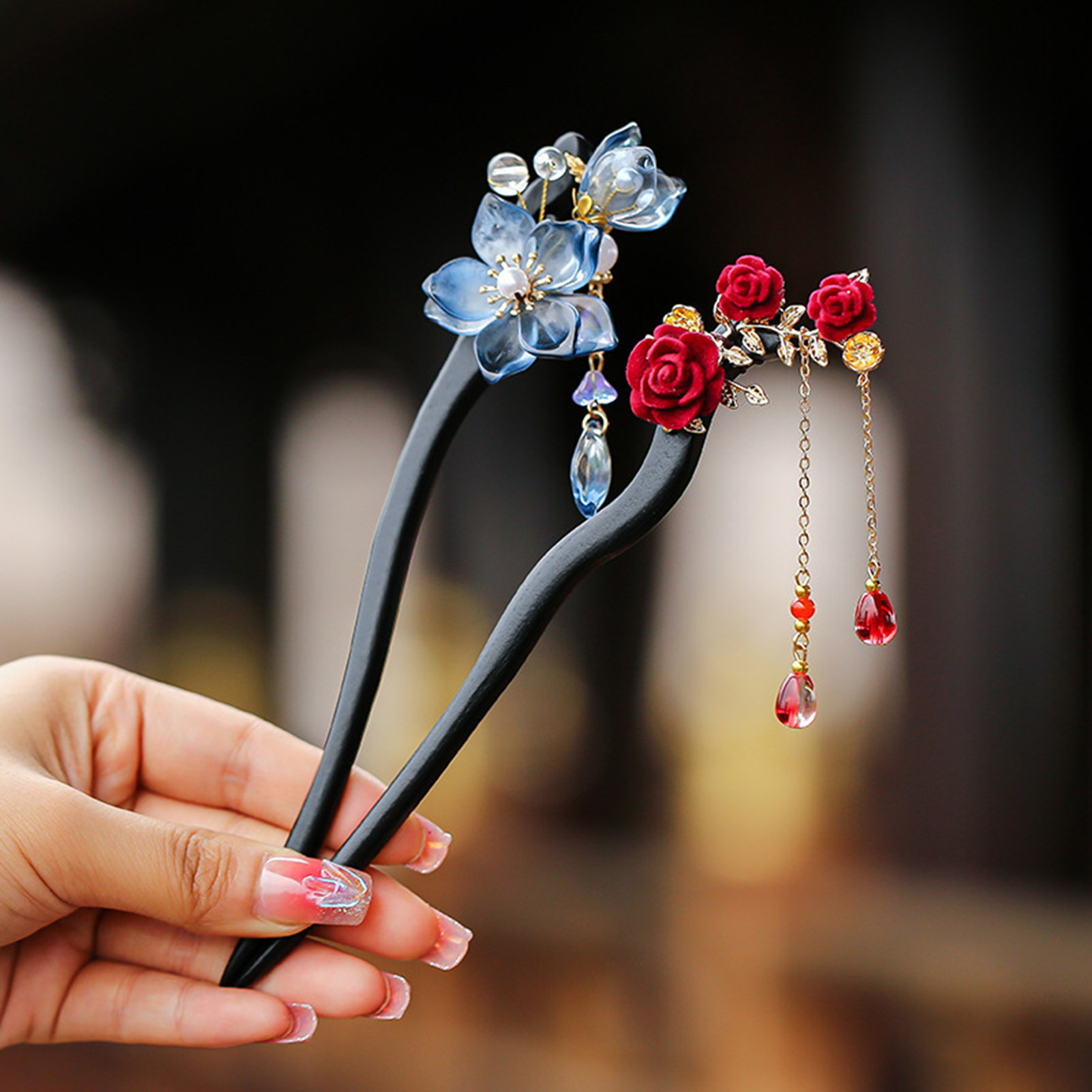Women Accessories Shop - دبوس شعر بتصميم صيني مزخرف بالزهور