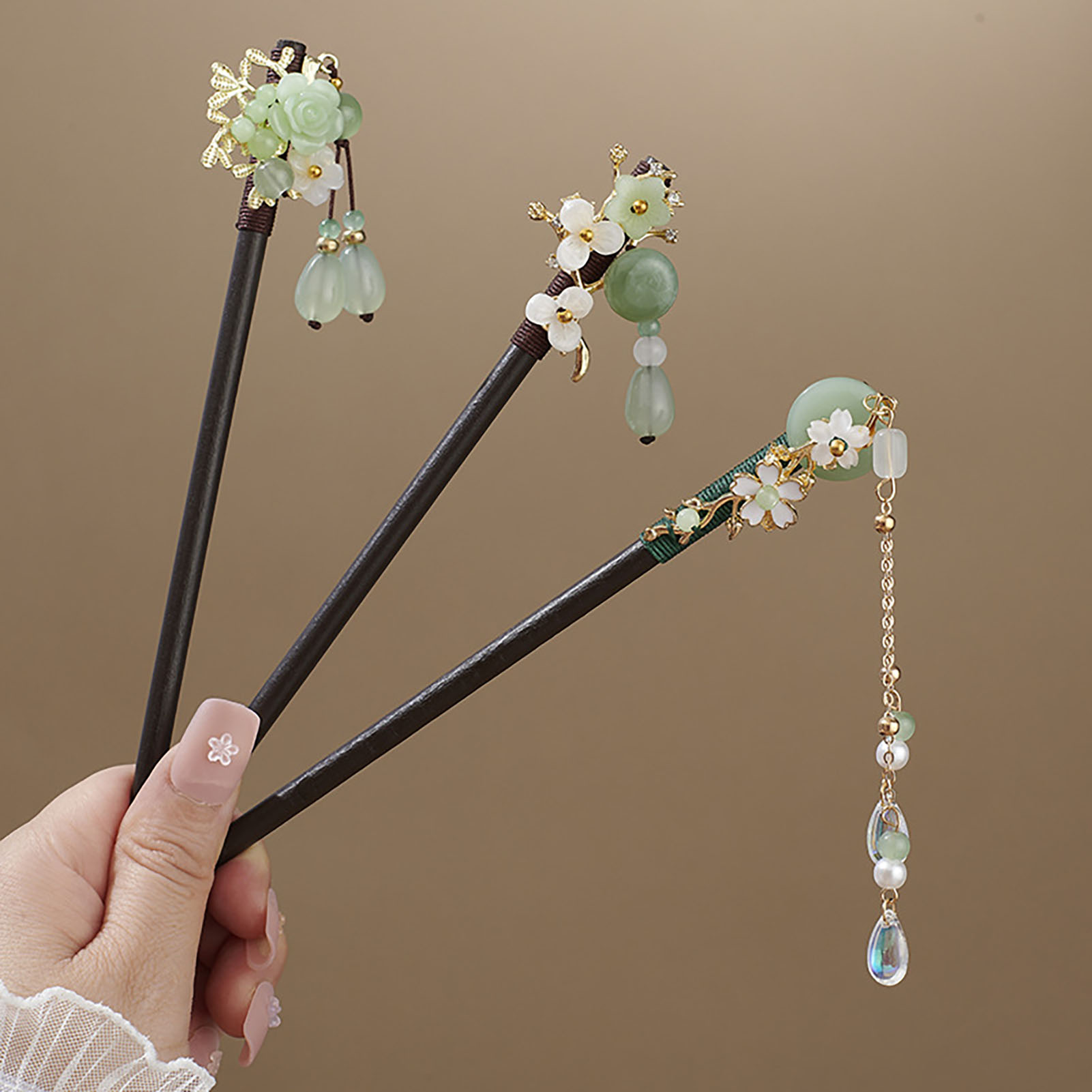 دبوس شعر بتصميم صيني مزخرف بال - مراجعة Women Accessories Shop وسعره