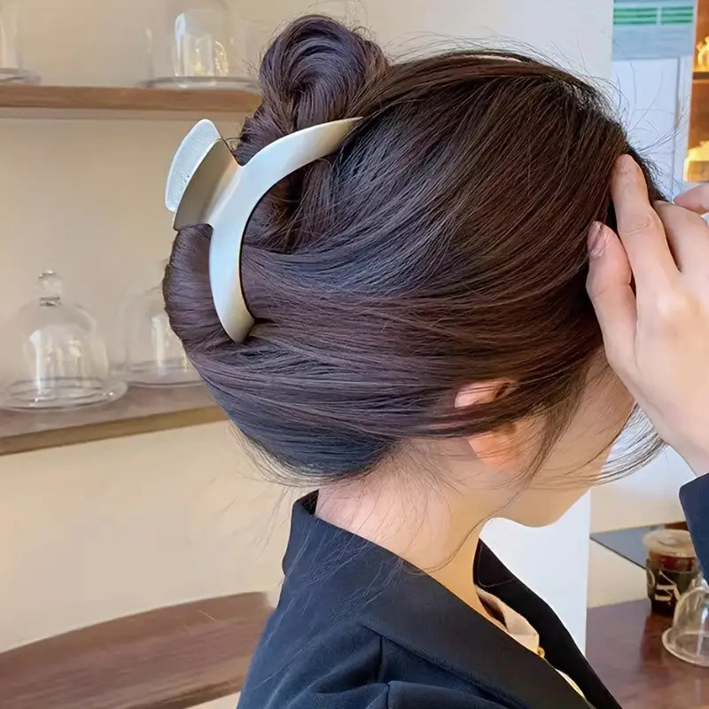 مشبك سمك القرش النسائي كبير مع - مراجعة Women Accessories Wholesale China وسعره