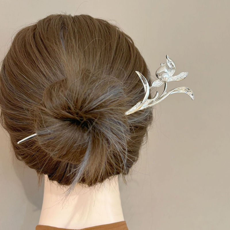 دبوس شعر أوركيد فضي على الطراز - مراجعة Women Accessories Shop وسعره