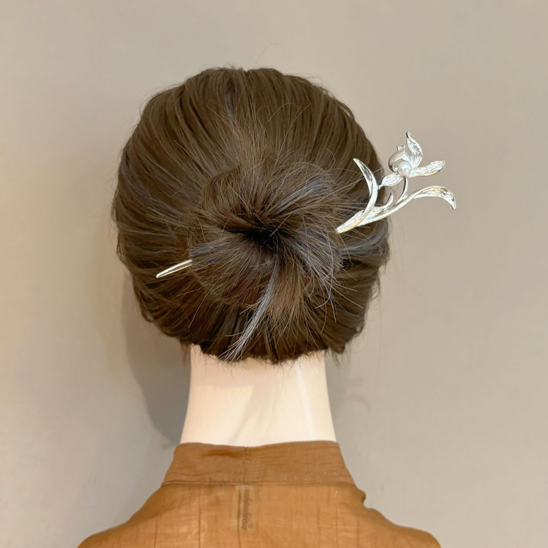 دبوس شعر أوركيد فضي على الطراز - مراجعة Women Accessories Shop وسعره